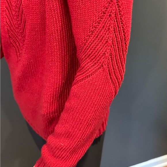 Red Roxy Sweater. NWT. Size Medium - Picture 3 of 6
